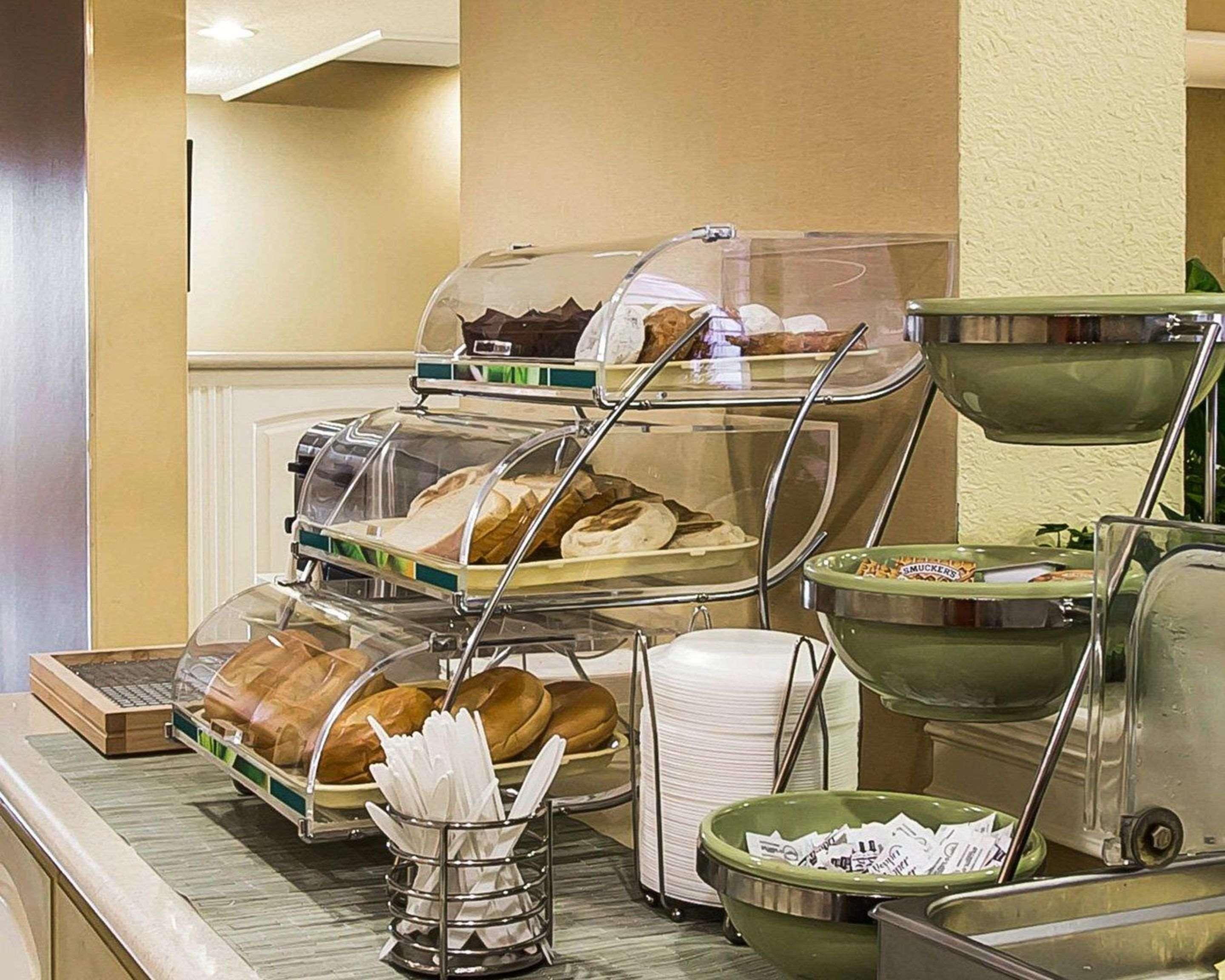 Quality Inn At The Mall - Валдоста Екстериор снимка